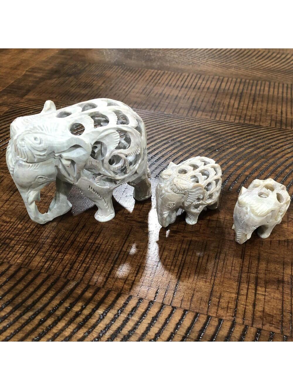 Hand Carved SoapStone Mother‎ Elephant With Baby Calf Inside Tummy Set Of Three